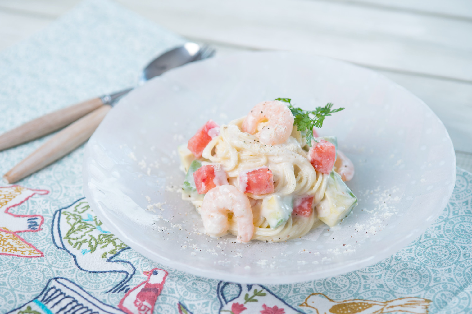 夏野菜とエビの冷製パスタアーモンドミルク和え