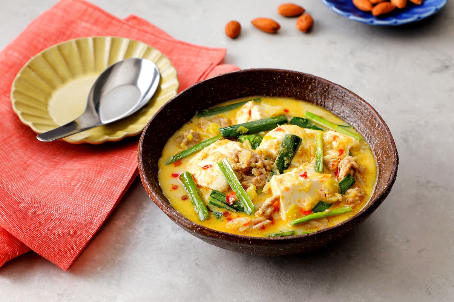 アーモンドミルクの担々カレースープ